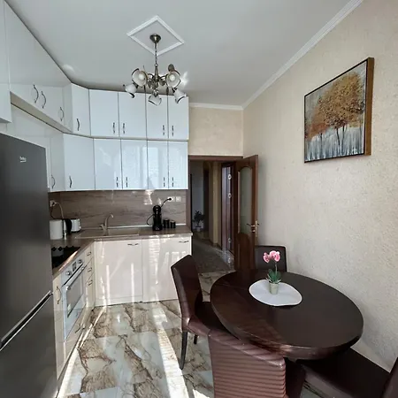 Maria-luiza's Cozy Sofia